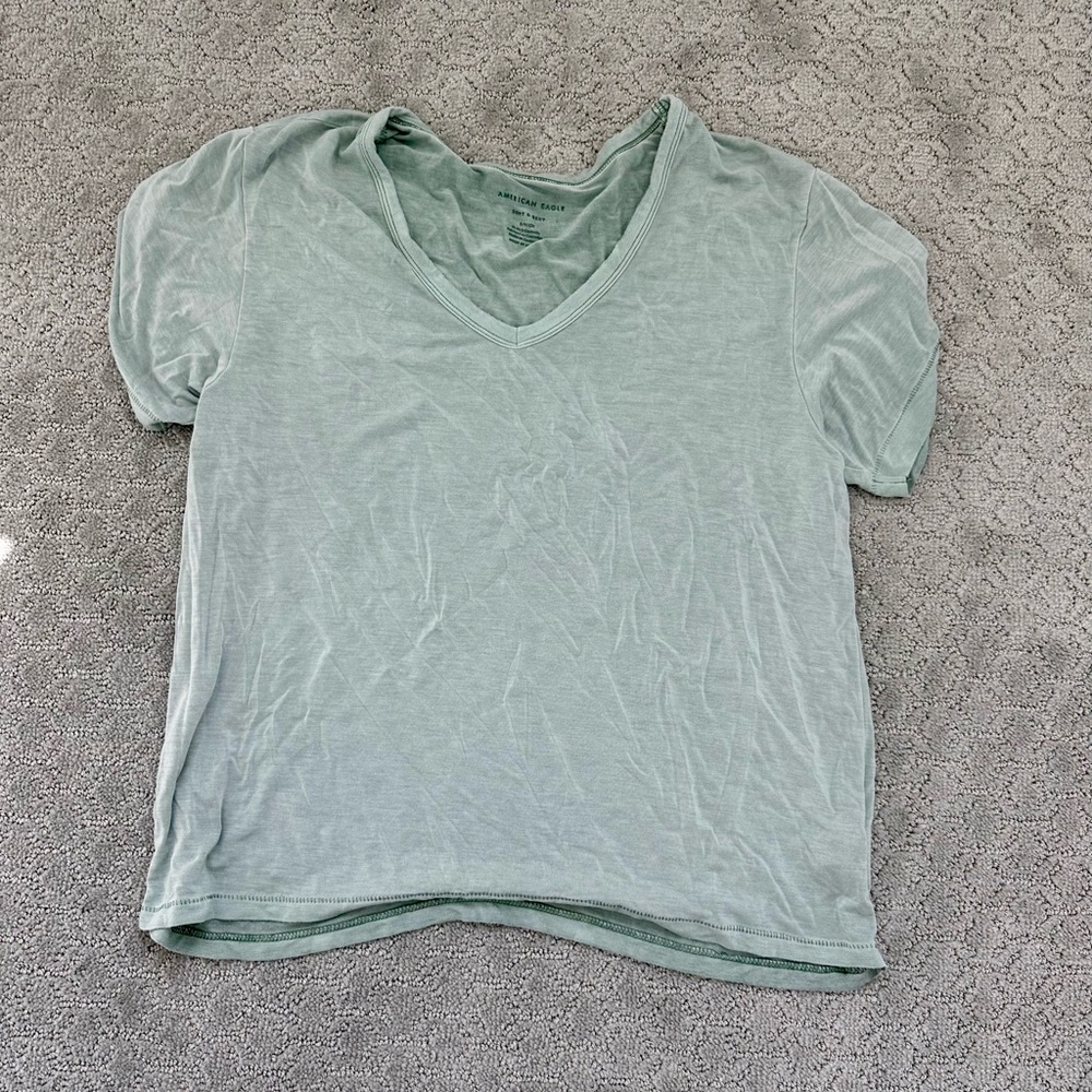 American Eagle super soft tee